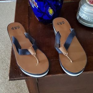 GAP Black and Tan Wedge Sandals